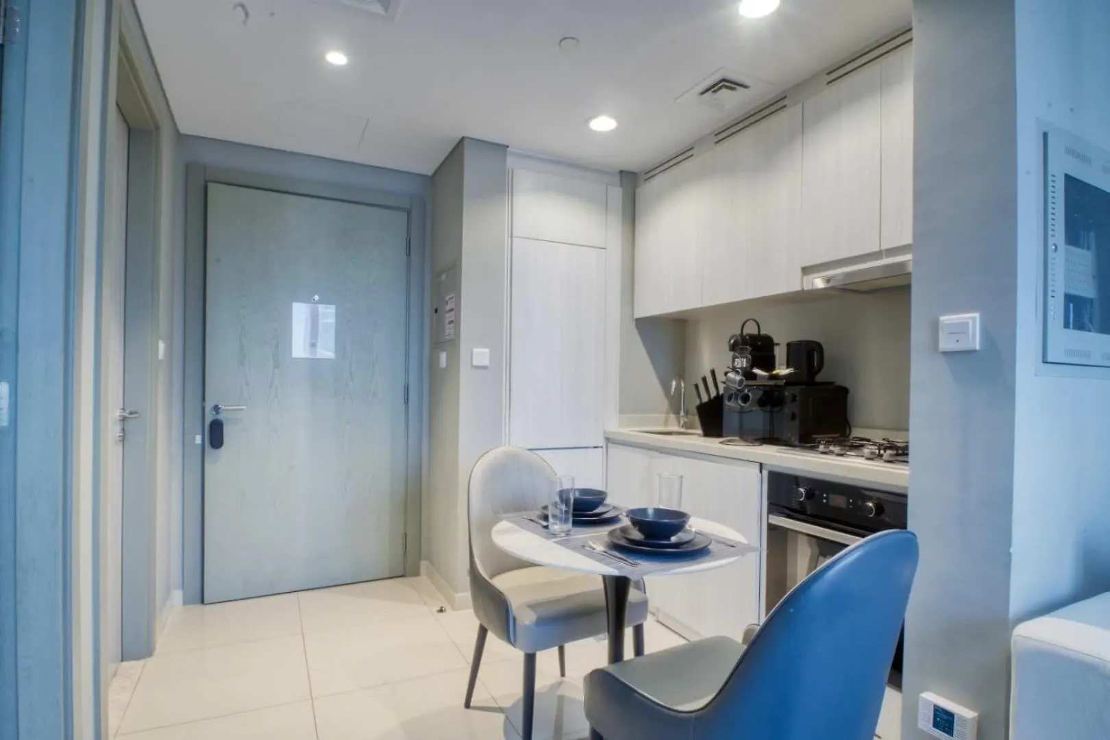 Apartment Quasi-Hotels Zada Luxe Haven In Business Bay 1Br Dubai United Arab Emirates