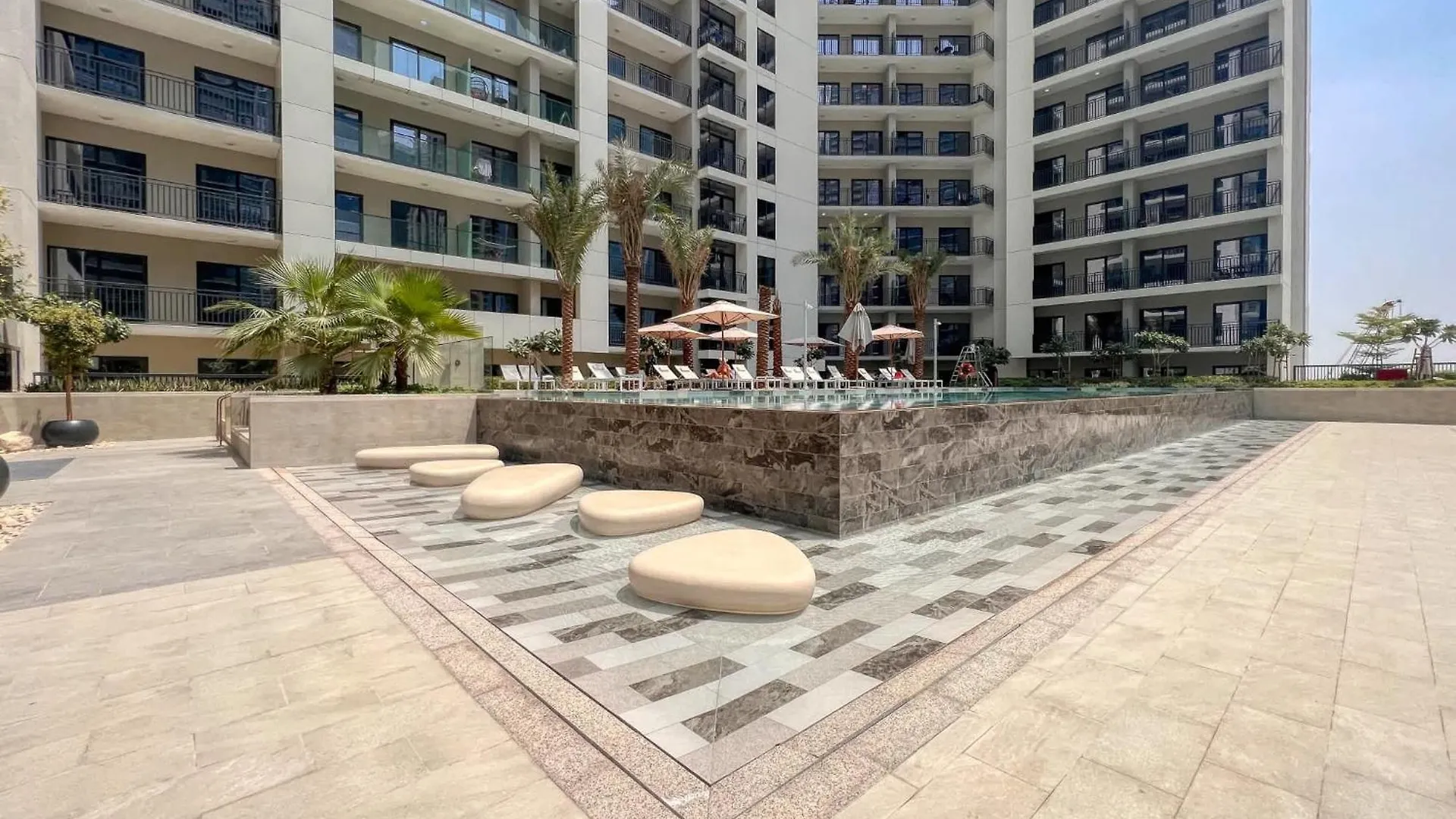 Apartment Quasi-Hotels Zada Luxe Haven In Business Bay 1Br Dubai United Arab Emirates