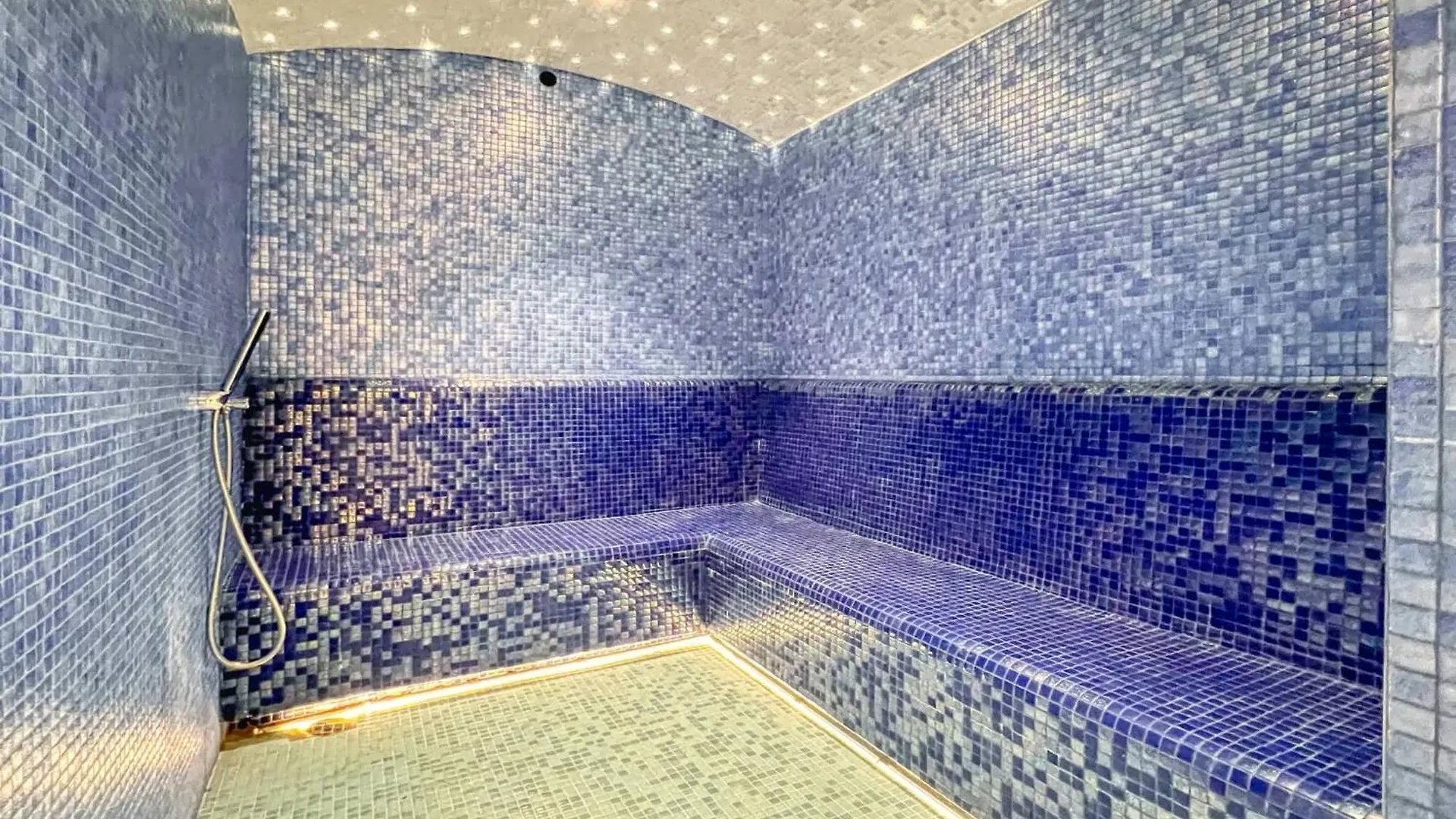 Quasi-Hotels Zada Luxe Haven In Business Bay 1Br Dubai Apartment