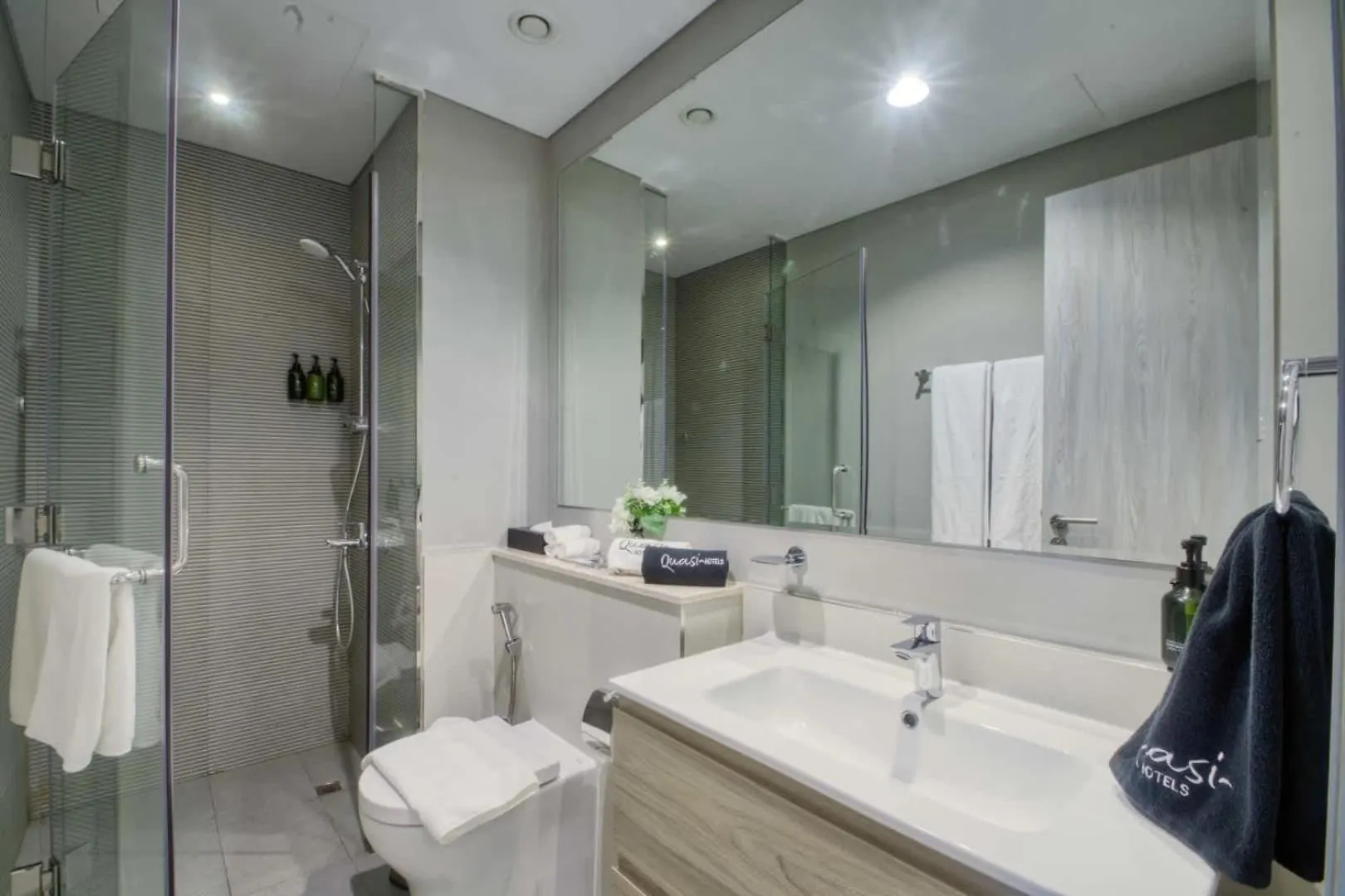 Apartment Quasi-Hotels Zada Luxe Haven In Business Bay 1Br Dubai United Arab Emirates